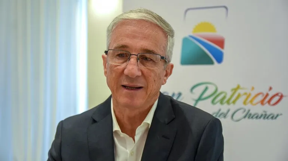 El intendente del municipio de San Patricio del Chañar lanzó una batería de normas para regular el uso del agua que puso en alerta a las operadoras en Vaca Muerta.