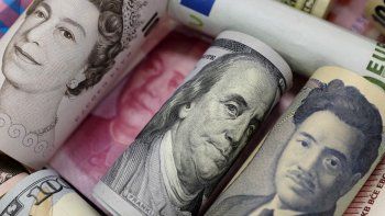 El dólar se fortalece al tiempo que el FMI advierte que lo peor está por venir. El dólar se fortalece al tiempo que el FMI advierte que lo peor está por venir.