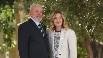 Lula insta a Meloni y Macron firmar el acuerdo con Mercosur, pero Italia dice que es