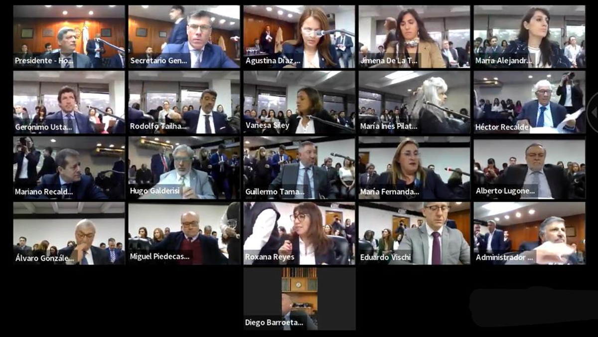 La sesión plenaria del Consejo de la Magistratura. La sesión plenaria del Consejo de la Magistratura.