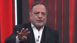 Baby Etchecopar cruzó a Javier Milei por jugar al rockstar en Mar del Plata mientras la Patagonia arde. Desde adentro del mileísmo, la crítica más incómoda. Baby Etchecopar cruzó a Javier Milei por jugar al rockstar en Mar del Plata mientras la Patagonia arde. Desde adentro del mileísmo, la crítica más incómoda.