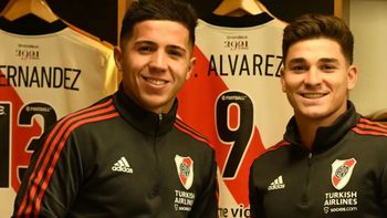 Enzo Fernández y Julián Álvarez le darían un ingreso millonario a River por sus ventas. Enzo Fernández y Julián Álvarez le darían un ingreso millonario a River por sus ventas.