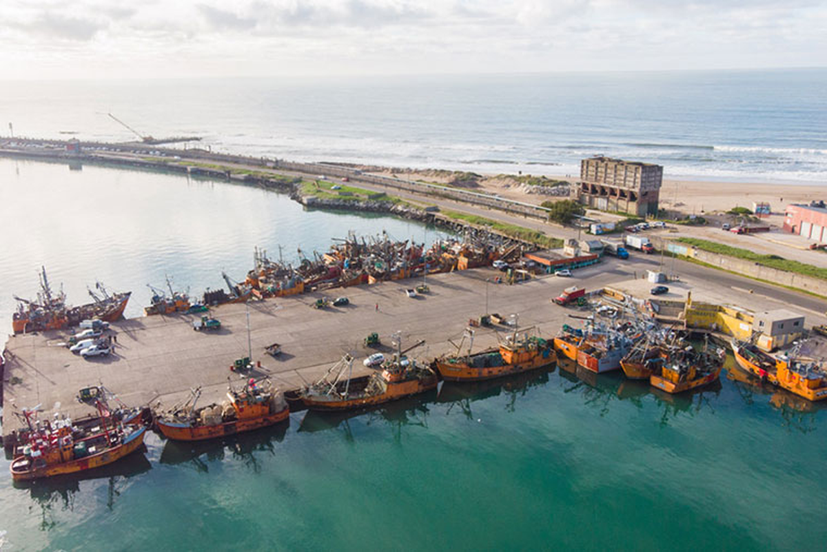 No hay información desde YPF sobre la chance de que el congelamiento de precios por 45 días pueda incluir a la industria pesquera. No hay información desde YPF sobre la chance de que el congelamiento de precios por 45 días pueda incluir a la industria pesquera.