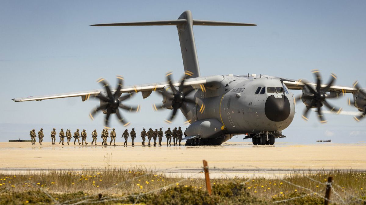 Reino Unido marca presencia en Malvinas. Reino Unido marca presencia en Malvinas. 