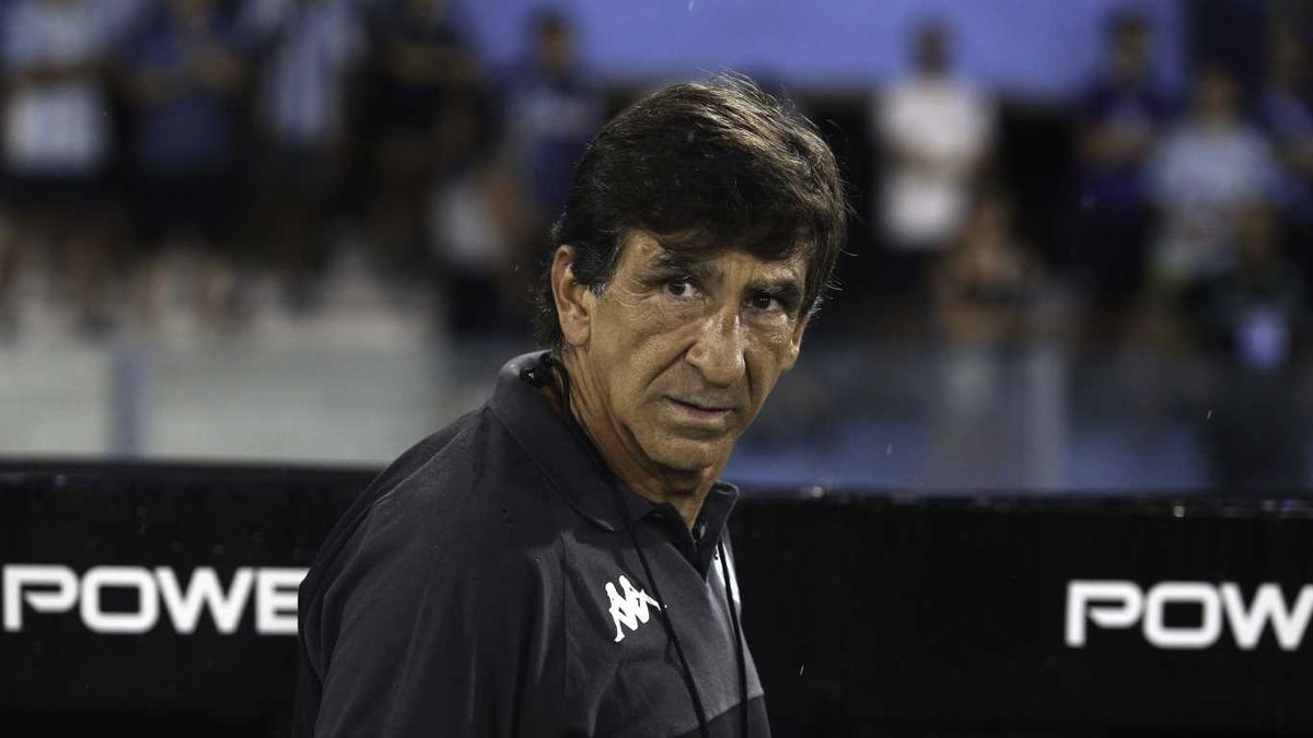 Gustavo Costas, entrenador de Racing Gustavo Costas, entrenador de Racing