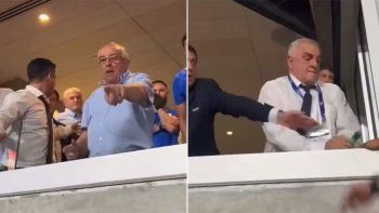 Ladirigencia de Uruguay sufrió agresiones por parte de los hinchas de Colombiaque provocó el fuerte repudio de la Conmebol. Ladirigencia de Uruguay sufrió agresiones por parte de los hinchas de Colombiaque provocó el fuerte repudio de la Conmebol.