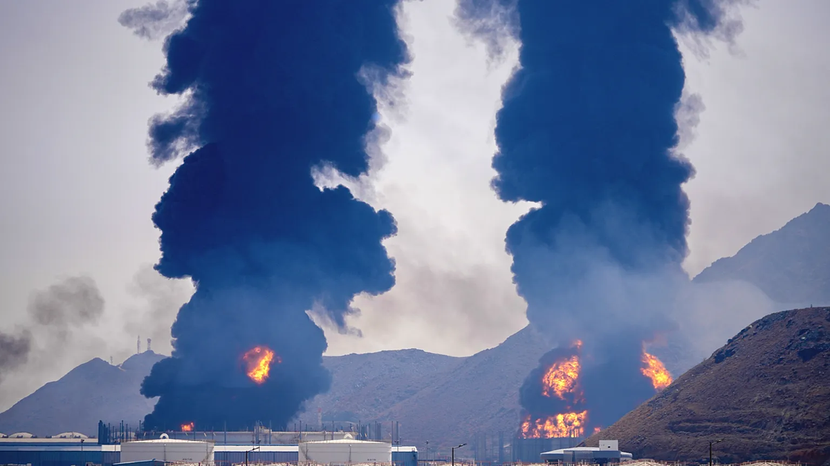 Los ataques contra instalaciones energéticas clave del Golfo son cada vez más frecuentes y destructivos, empiezan a desestabilizar el suministro y a revelar las vulnerabilidades de toda la región. Los ataques con misiles y drones en todo el Golfo&nbsp;ya han encarecido el gas natural licuado (GNL) a escala mundial, mientras los mercados reaccionan al riesgo de interrupciones de suministro en una de las regiones energéticas más importantes del planeta.