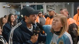 Nico Occhiato recorrió el Monumental durante la despedida de Messi y compartió distintos momentos con los familiares de los jugadores.