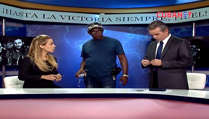 Froilán Arencibia (der.) y Mariuska Díaz (izq.) debatiendo cómo reemplazarían el Buenas Tardes.