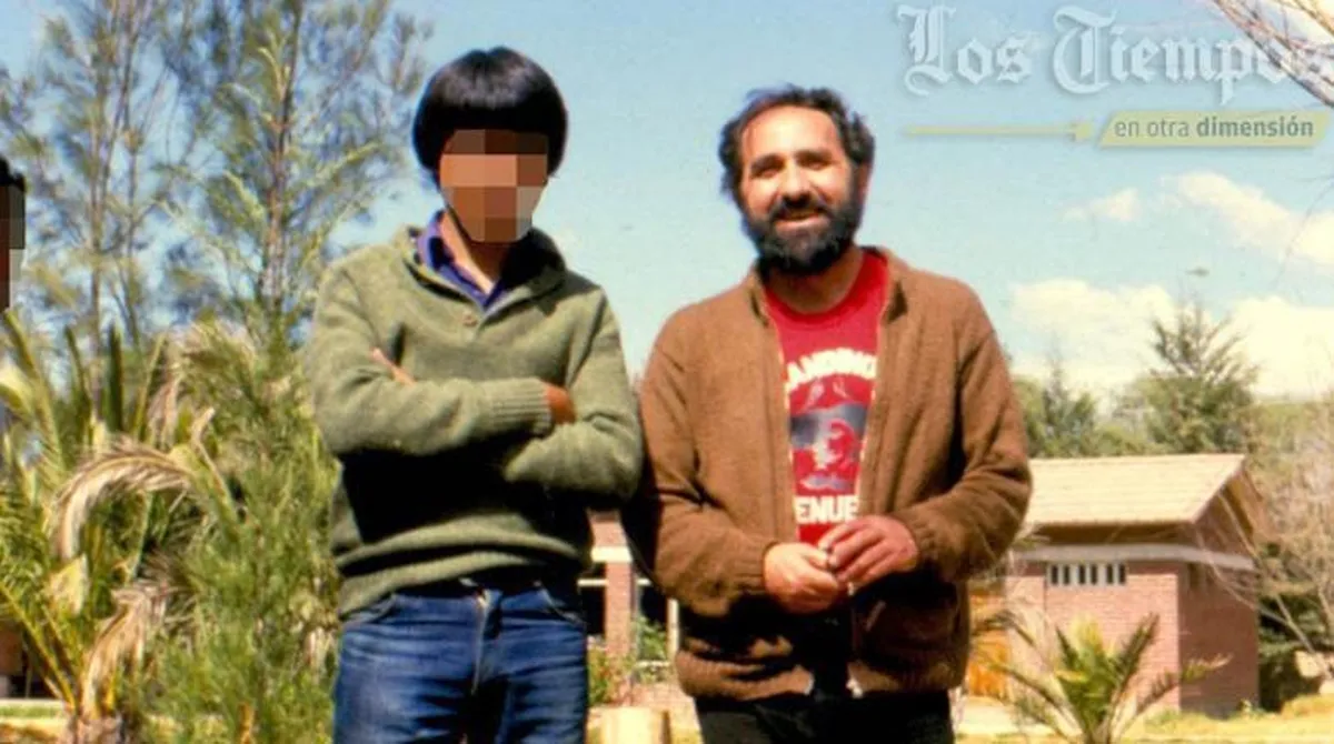 El sacerdote jesuita, Alfonso Pedrajas Moreno en ambiente exteriores de la unidad educativa, en Cochabamba. El sacerdote jesuita, Alfonso Pedrajas Moreno en ambiente exteriores de la unidad educativa, en Cochabamba.