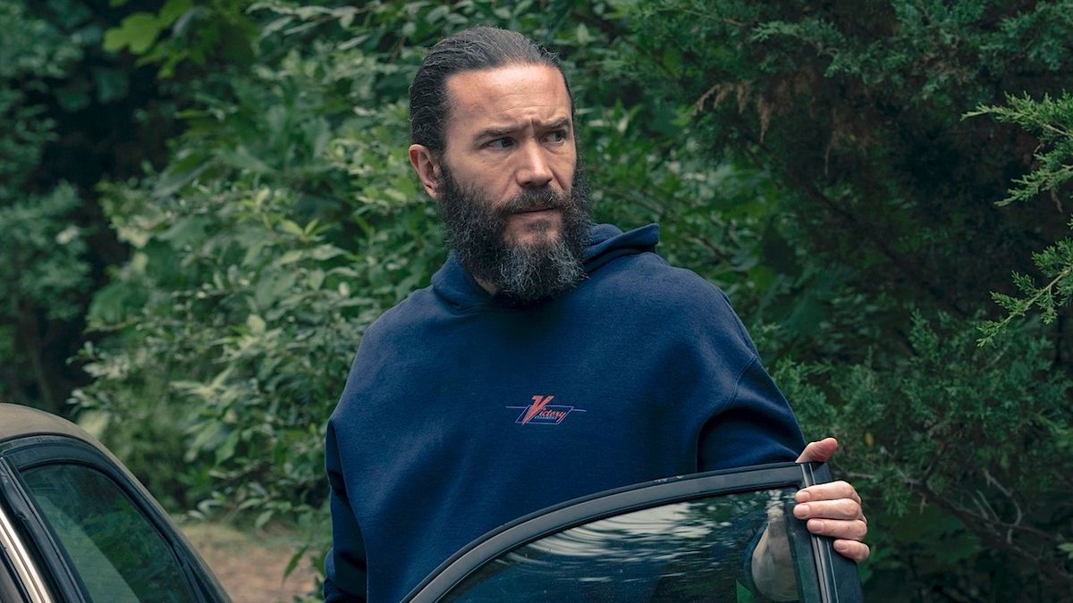 Esta miniserie nueva de HBO Max ofrece una historia intensa que no te podés perder. Un thriller donde la moral y la lealtad chocan en un juego de gato y ratón.