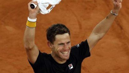 En la previa a la ‘semi’ ante Djokovic, “Peque” Schwartzmann, sin jugar, se afianza en el Top Ten