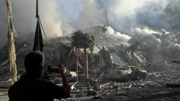 Sur del Líbano bombardeado por Israel, mientras el norte del estado judío recibe también misiles diarios. Sur del Líbano bombardeado por Israel, mientras el norte del estado judío recibe también misiles diarios.