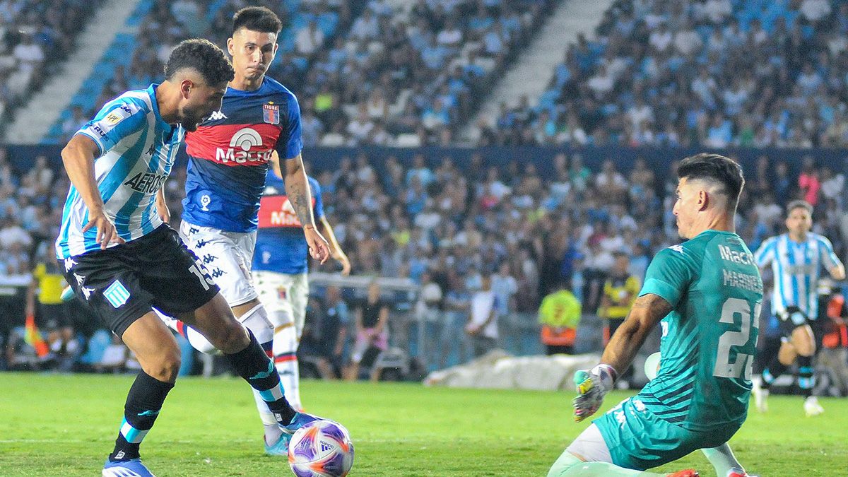 River superó a Argentinos 2-1 con Daniel Passarella ignorado en el Monumental mientras que los equipos grandes no logran hacer pie. (Foto: Noticias Argentinas/PRENSA RACING)