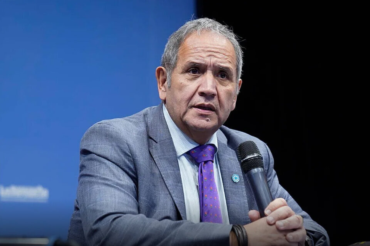 Palazzo pidió al Gobierno un informe sobre el paradero de los lingotes de oro de las reservas del Banco Central y aseguró que se lo negaron. Palazzo pidió al Gobierno un informe sobre el paradero de los lingotes de oro de las reservas del Banco Central y aseguró que se lo negaron. 