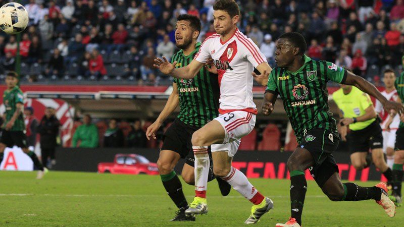 Escenas del partido que River empató con San Martín de San Juan 1-1 que correspondió a la tercera fecha del campeonato de Primera División 2016/2017