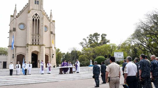 Frente de la celebración en Puerto Belgrano Frente de la celebración en Puerto Belgrano