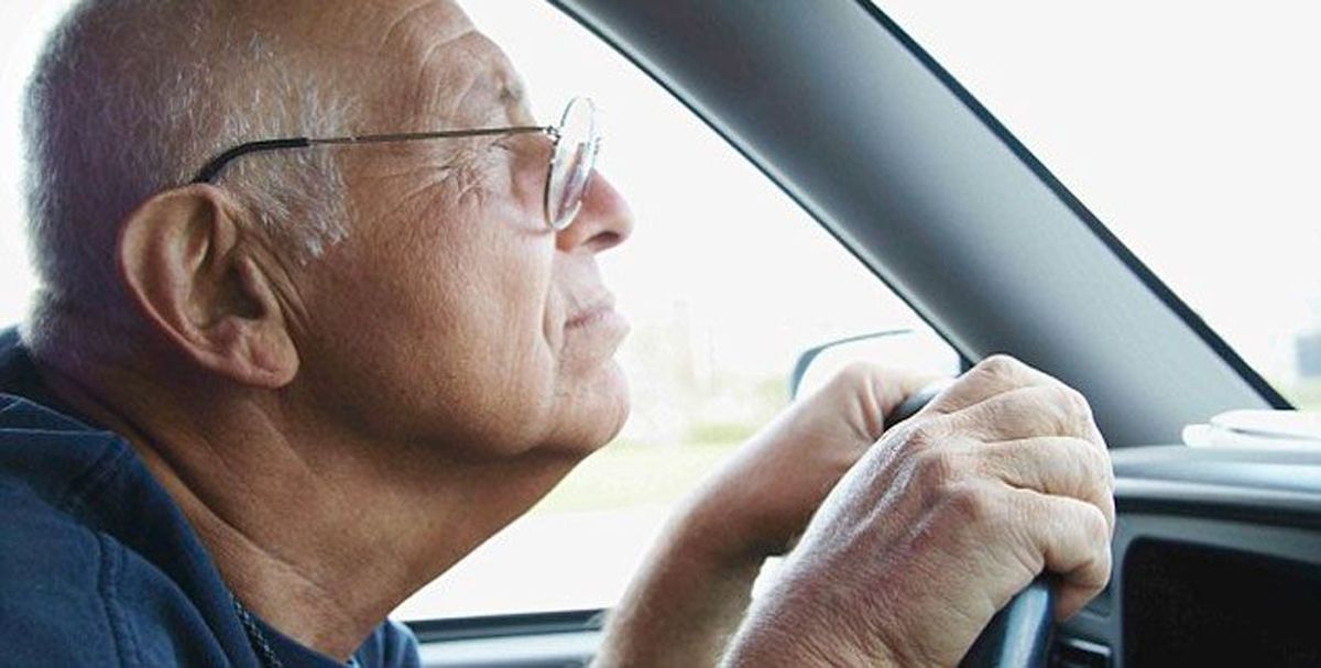 Los adultos mayores se autorregulan en general para transitar de noche o con mala visibilidad porque son conscientes de sus limitaciones y no arriesgan. 