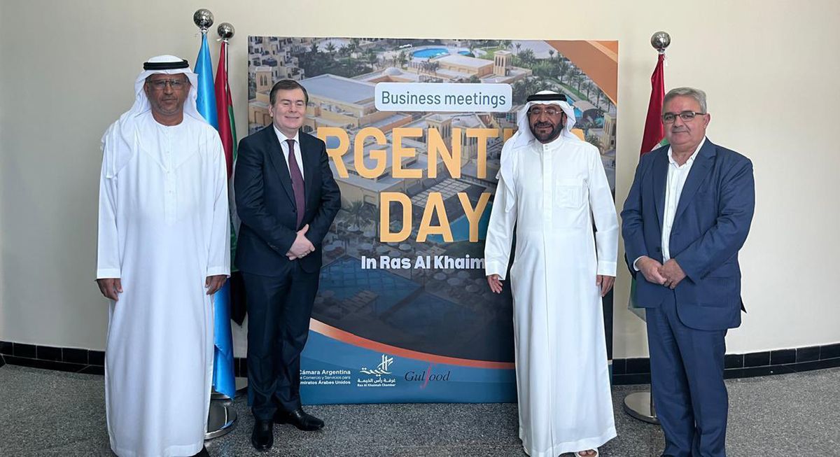 Gerardo Zamora y Raúl Jalil en Emiratos Árabes Unidos.