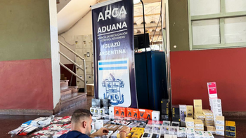 La Unión Industrial Argentina (UIA) denunció que la Aduana es un colador. La Unión Industrial Argentina (UIA) denunció que la Aduana es un colador.