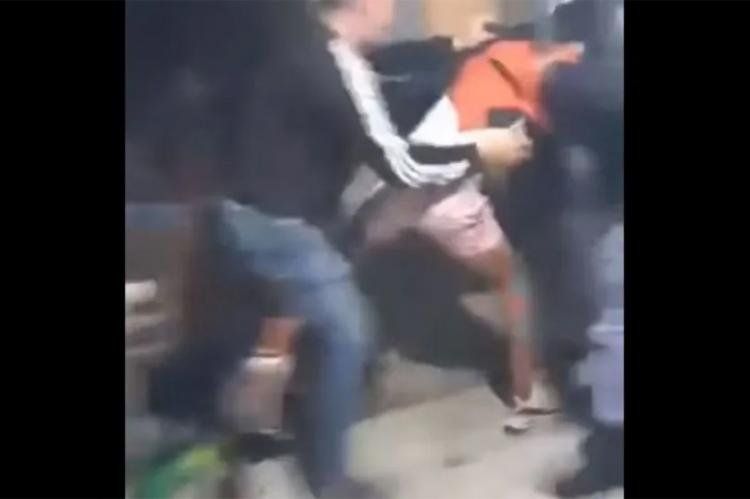 Chaco, una provincia donde las tensiones sociales están a flor de piel y donde, por añadidura, existe una tradición de organización y combatividad en las barriadas que no ha podido ser desterrada por todos los recursos de la cooptación y la corrupción pr