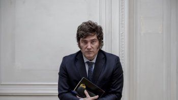 UBS alerta a Milei por los US$17.800 MM que vencen en 2026