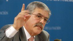 altText(Neuquén dice que no la invitaron a la reunión con Petrobras)}