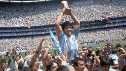 Se subastará la camiseta de 1986 de Diego Armando Maradona.