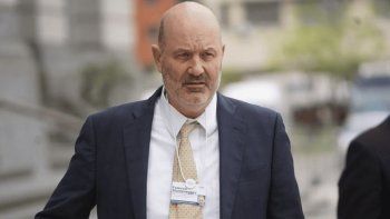 Se relame Doble Amarilla: Insólito lo de Federico Sturzenegger en Gimnasia de La Plata