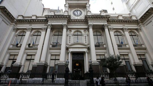 Rebalanceos en el BCRA: US$-1.113 MM de reservas brutas, caída de encajes y de la tasa de interés Rebalanceos en el BCRA: US$-1.113 MM de reservas brutas, caída de encajes y de la tasa de interés