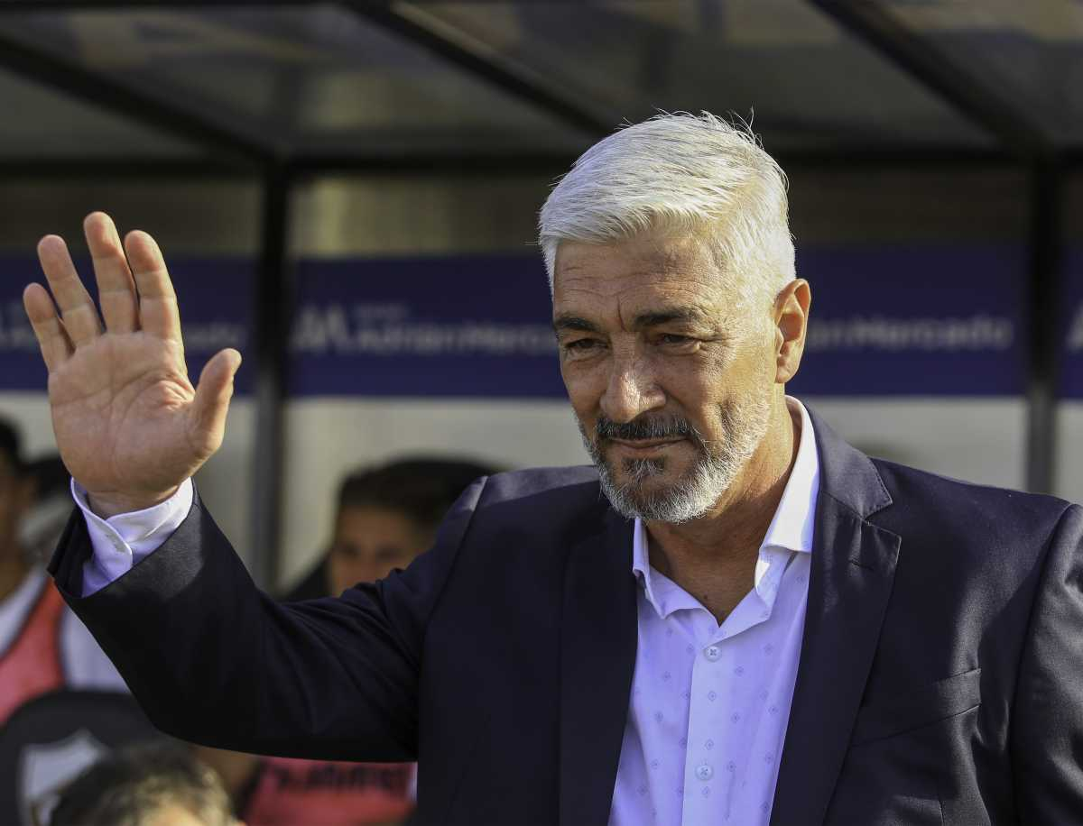 Para De Felippe fue un claro penal Para De Felippe fue un claro penal