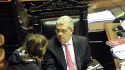 altText(Se viene la batalla por Diputados)}