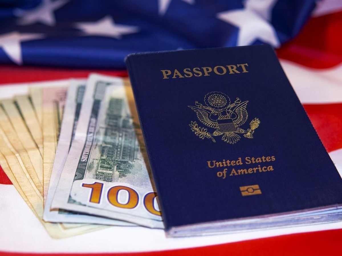 Es fundamental verificar que tu visa esté vigente y en buen estado antes de viajar a Estados Unidos. Es fundamental verificar que tu visa esté vigente y en buen estado antes de viajar a Estados Unidos.