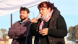 Natalia Zaracho con Juan Grabois.