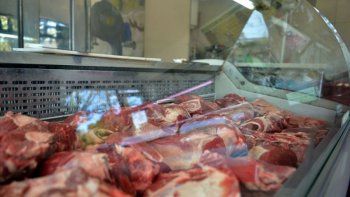 Bullrich se ratoneaba con Reutemann; el kilo de asado a $ 20.000; Marra es derecho y humano