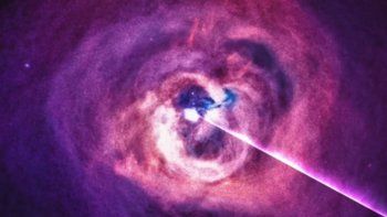 Científicos sobre lo que hace un agujero negro recién descubierto: Esto es inusual. Científicos sobre lo que hace un agujero negro recién descubierto: Esto es inusual.