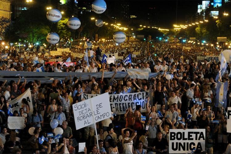 Se pretende dejar testimonio en las calles el jueves 8 de Agosto, 3 días antes de las PASO, de todos los motivos que llevan a repudiar al gobierno kirchnerista, y de la imperiosa necesidad de derrotarlo  contundentemente en las urnas, para evitar la refo