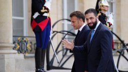 altText(Macron recibe al presidente de Siria, un exmiembro de Al Qaeda)}