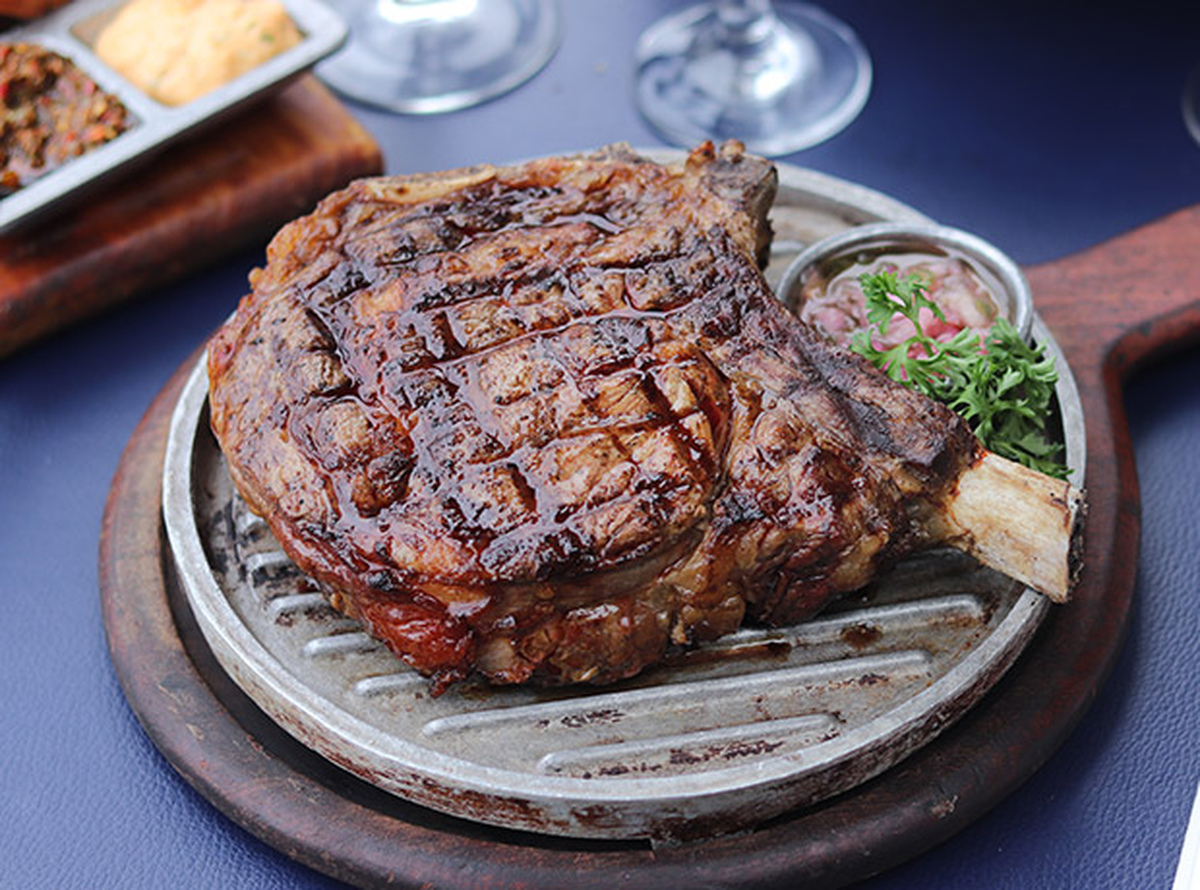 Hay distinta variedad de cortes de carne para elegir.