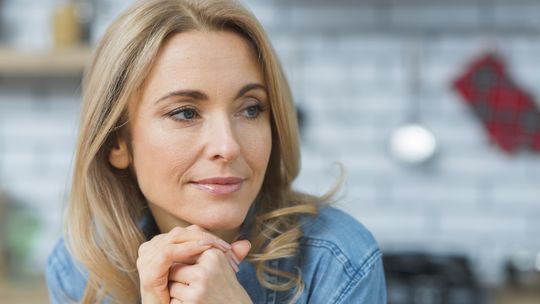 Esta planta es útil para los síntomas de la menopausia, como los sofocos. Esta planta es útil para los síntomas de la menopausia, como los sofocos.