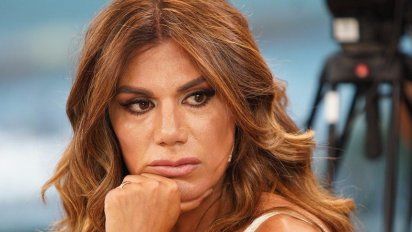 Flor de la V festejó el reemplazo de su colega en vivo y ella le paró el carro