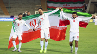 Atrás quedaron las celebraciones clasificatorias. La Selección Iraní de Fútbol se encuentra al borde de quedarse sin Mundial Atrás quedaron las celebraciones clasificatorias. La Selección Iraní de Fútbol se encuentra al borde de quedarse sin Mundial