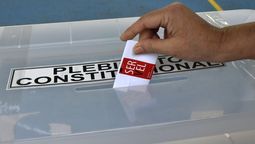 altText('Rechazo' ganó en todas las regiones de Chile: 62,2% a 37,8%)}