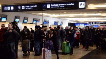 APLA dictó cese de actividades mañana 11/02 para sumarse a la marcha contra la reforma laboral. APLA dictó cese de actividades mañana 11/02 para sumarse a la marcha contra la reforma laboral.
