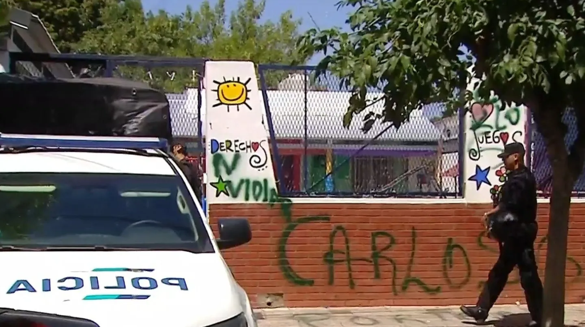 El jardín de infantes de Isidro Casanovadonde ocurrieron los abusos. (Foto: captura de video TN).