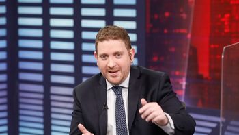 Jonatan Viale, periodista de LN+. Jonatan Viale, periodista de LN+.