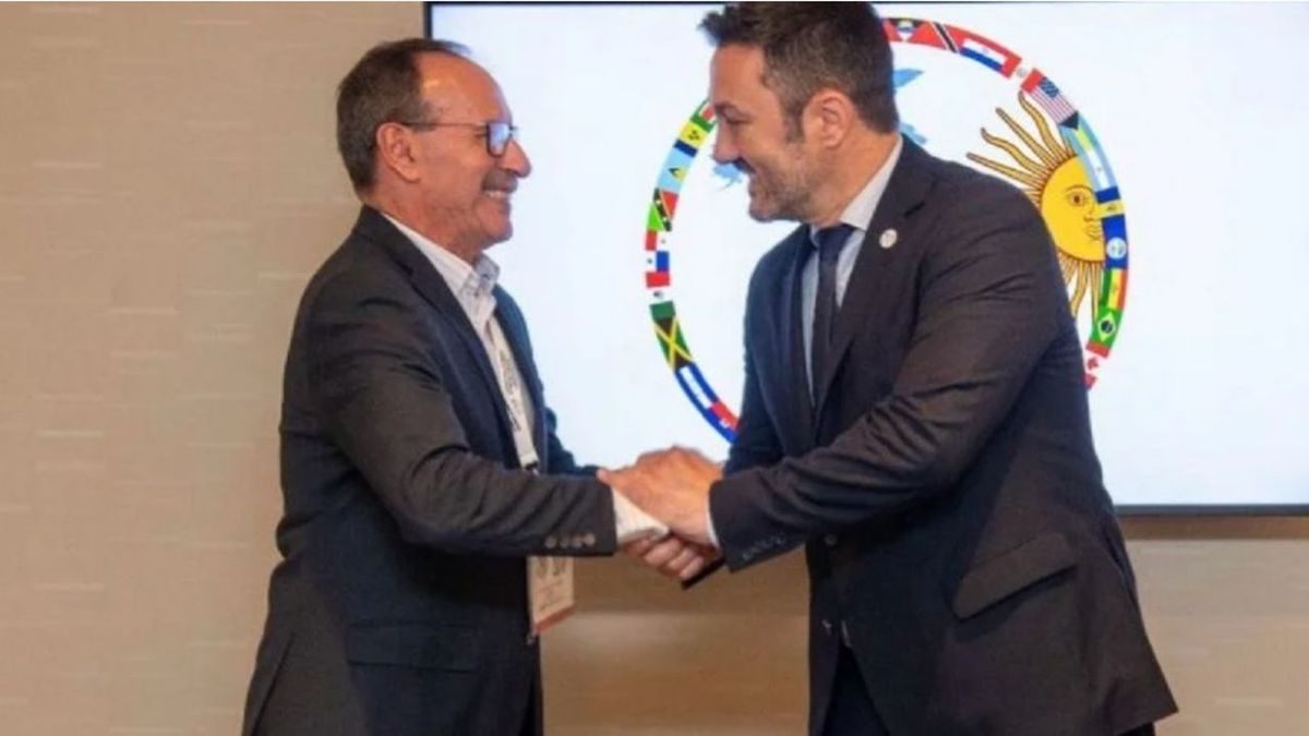 Oscar González y Luis Petri.