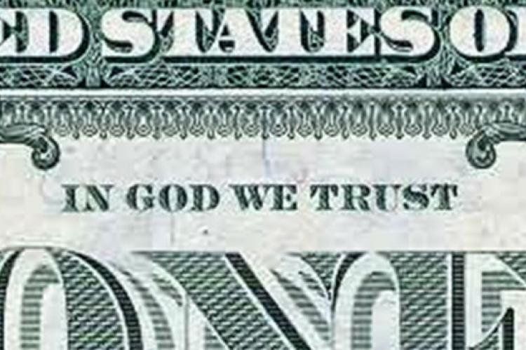 Kentucky busca legislar la creencia en Dios por seguridad nacional