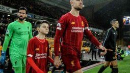 altText(Denunciaron a la Premier League por cobrar casi €800 a los niños “mascotas”)}