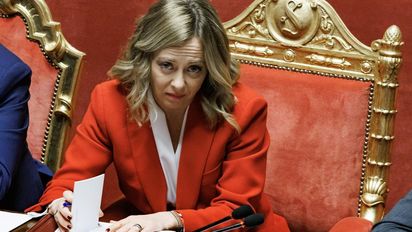 Meloni desafía a la justicia y blinda centros de inmigrantes en Albania